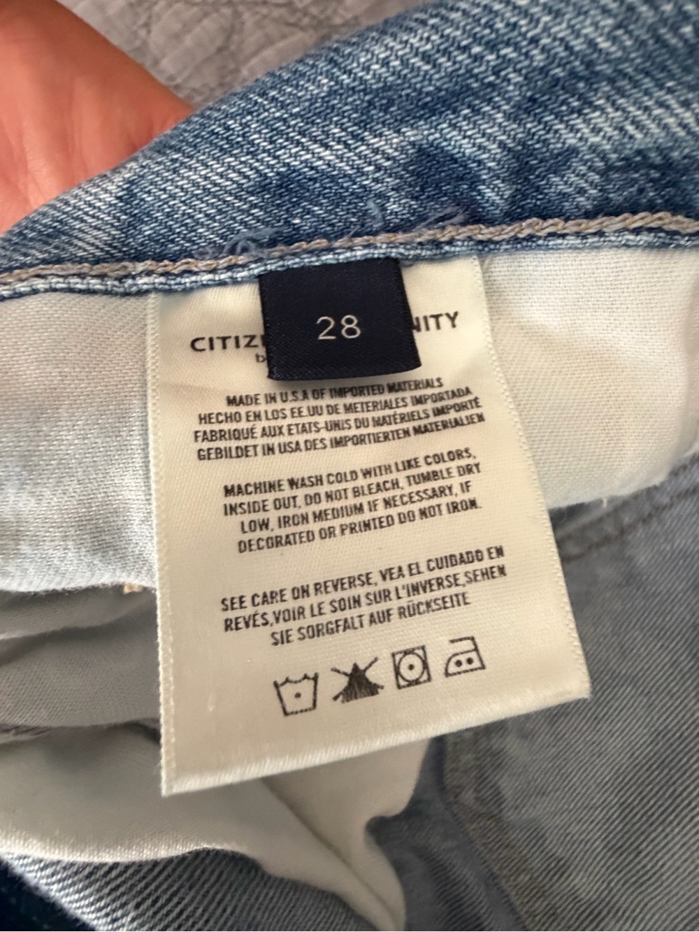 Citizens Of Humanity Two-Tone Boyfriend Jeans in Light and Medium Blue - Picture 13 of 16